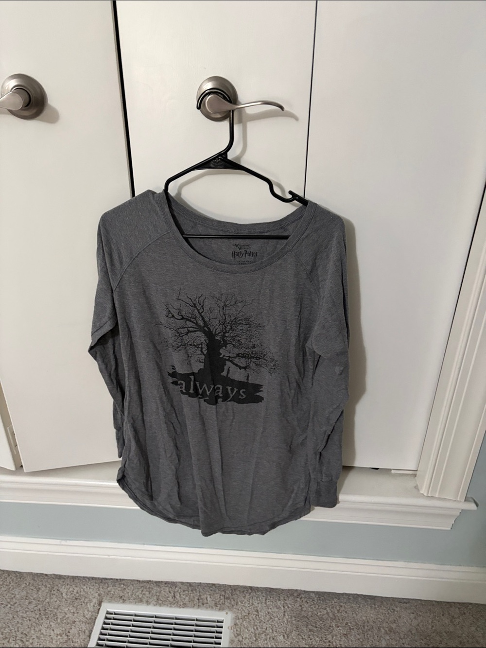 Warner Bros. Gray 'Always' Long Sleeve Tee with Tree Graphic